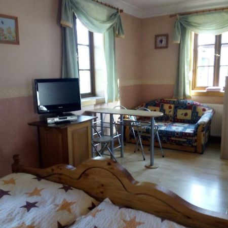 Restaurant A Pension Sorrento Hotell Nový Bor Exteriör bild
